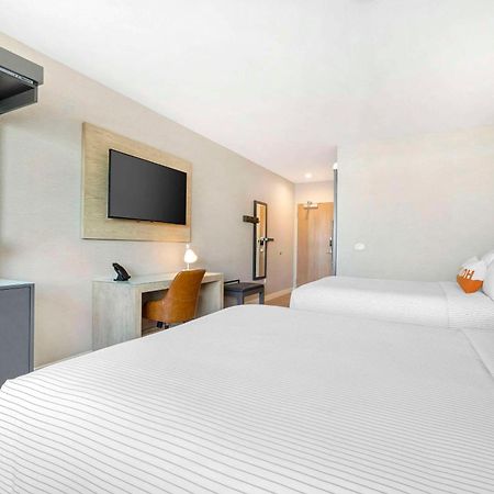 Cambria Hotel Burbank Airport מראה חיצוני תמונה