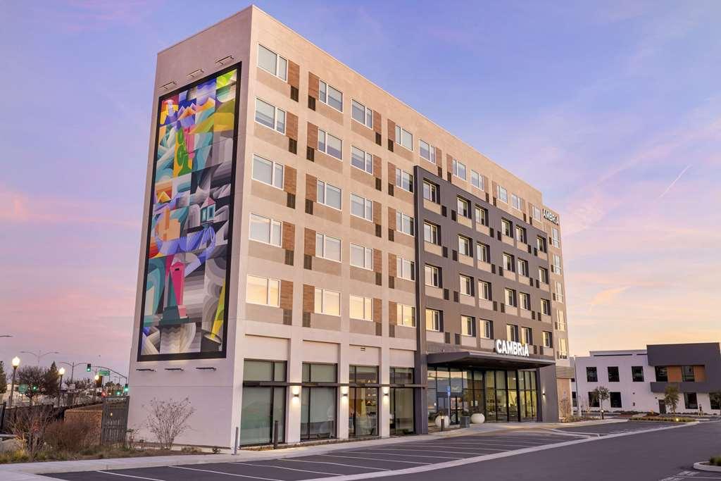 Cambria Hotel Burbank Airport מראה חיצוני תמונה