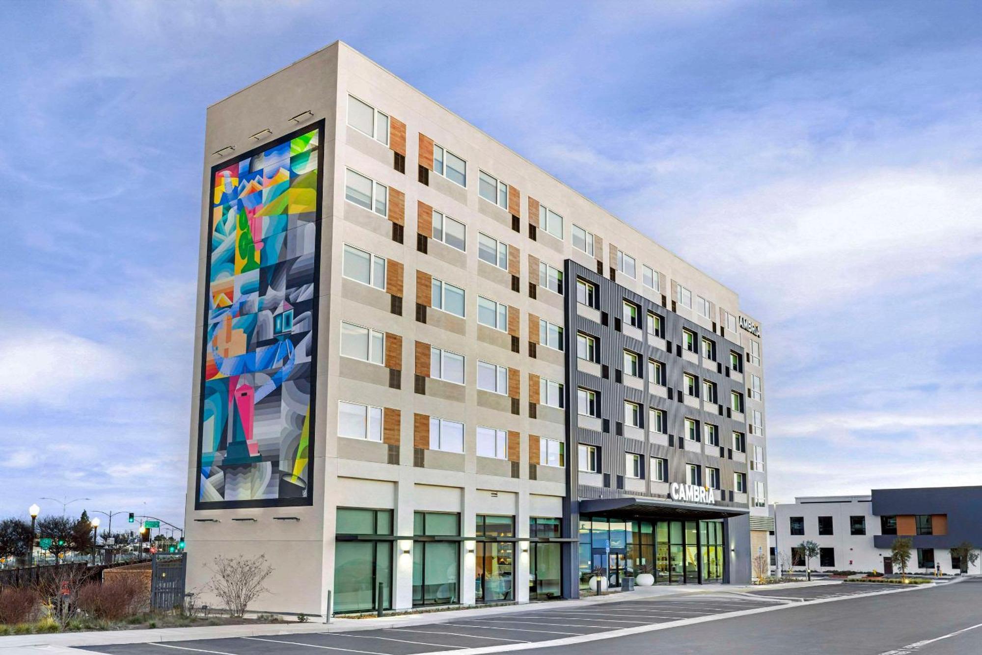 Cambria Hotel Burbank Airport מראה חיצוני תמונה