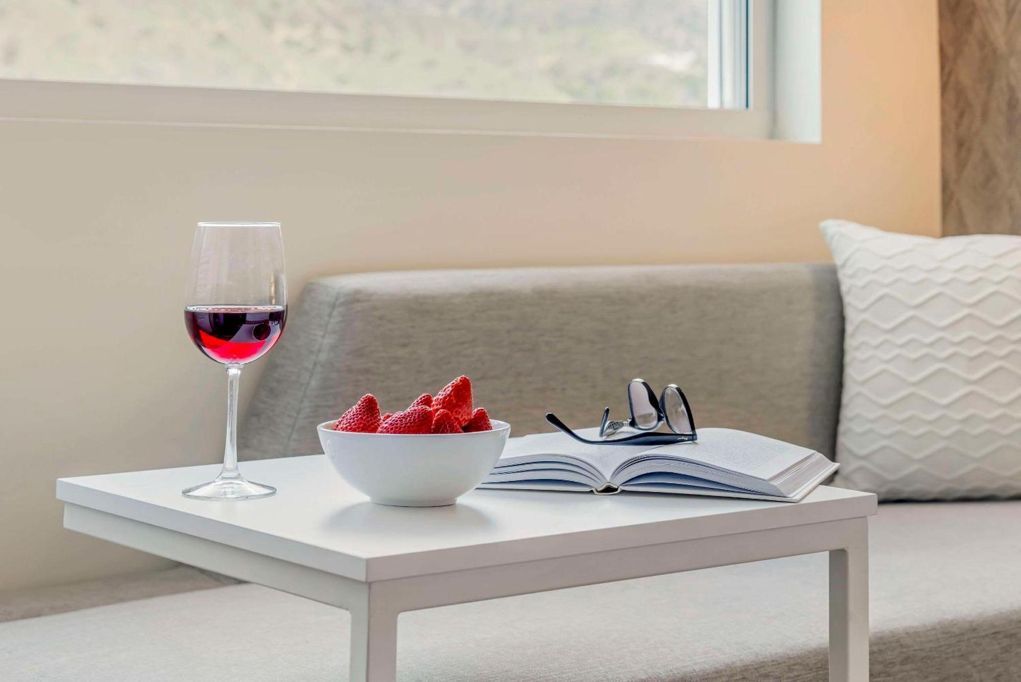 Cambria Hotel Burbank Airport מראה חיצוני תמונה