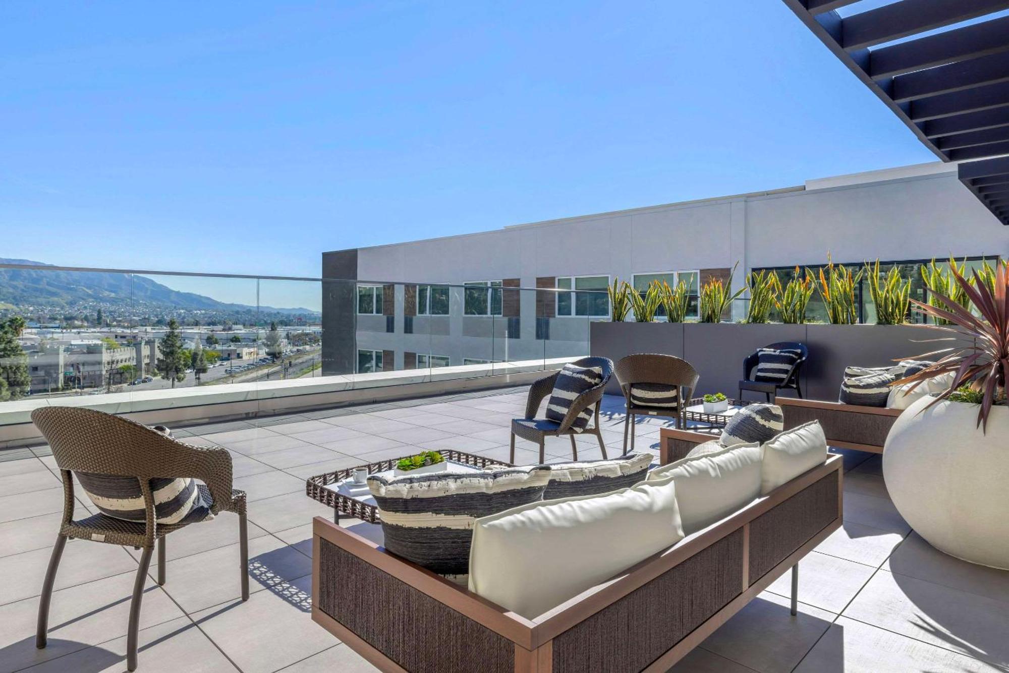 Cambria Hotel Burbank Airport מראה חיצוני תמונה